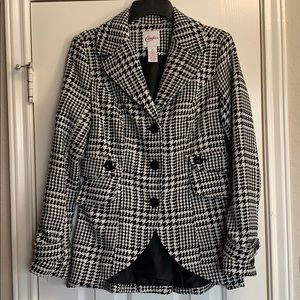 Candie’s houndstooth coat Sz S Black & white